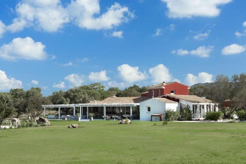 Li Neuli Country Club Hotel San Pantaleo Luaran gambar