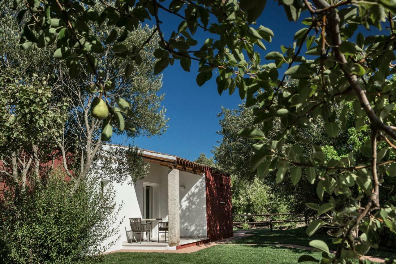 Li Neuli Country Club Hotel San Pantaleo Luaran gambar