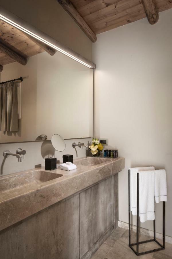 Li Neuli Country Club Hotel San Pantaleo Luaran gambar