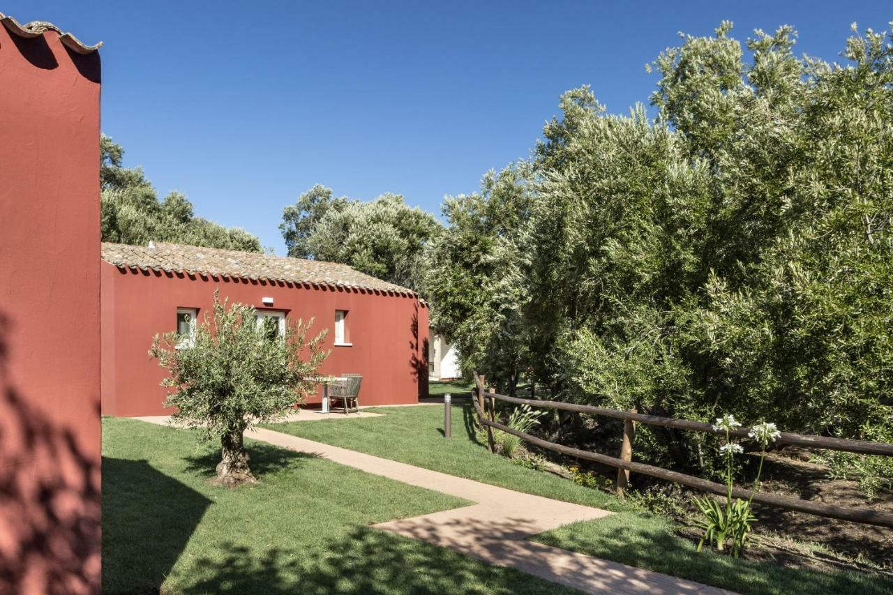 Li Neuli Country Club Hotel San Pantaleo Luaran gambar