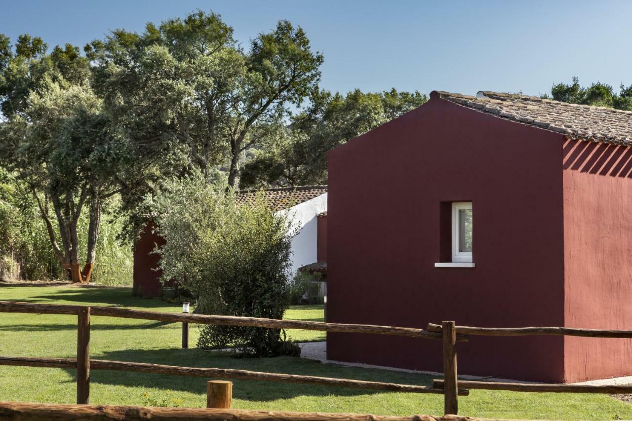 Li Neuli Country Club Hotel San Pantaleo Luaran gambar